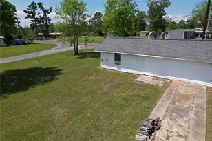 754 Yaupon Cove Dr, Onalaska, TX 77360 - Photo 1