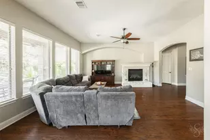 5710 Stern Springs Ln, Fulshear, TX 77441 - Photo 9