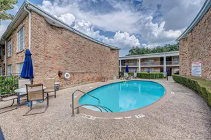 2101 Fountain View Dr, Houston, TX 77057 - Photo 5