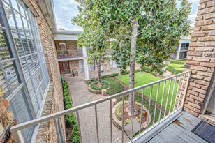 2101 Fountain View Dr, Houston, TX 77057 - Photo 7