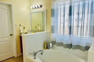 12431 Heritage Grove Dr, Houston, TX 77066 - Photo 9