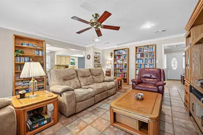 558 Landfall Lane, Conroe, TX 77302 - Photo 17