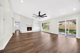 8515 Rivercross Rd, Houston, TX 77064 - Photo 7