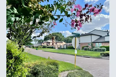 7840 Bateman Lane, Houston, TX 77088 - Photo 23