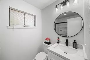 4923 Beechaven St, Houston, TX 77053 - Photo 17