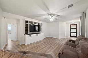 561 Timber Voyage Ct, Conroe, TX 77304 - Photo 3