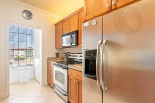 7000 Seawall Blvd, Galveston, TX 77551 - Photo 19