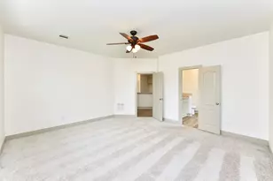 1107 Treasure Ct, Baytown, TX 77521 - Photo 23