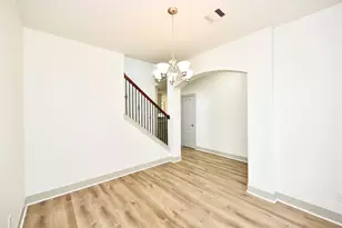 1107 Treasure Ct, Baytown, TX 77521 - Photo 7