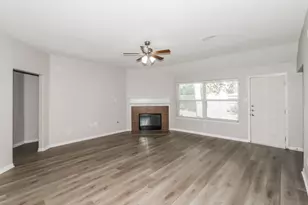 2017 Sandy Bank Ln, Pearland, TX 77581 - Photo 3