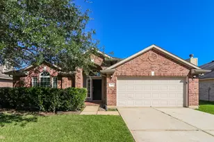 2017 Sandy Bank Ln, Pearland, TX 77581 - Photo 1