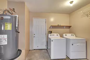 1920 6th St, Hempstead, TX 77445 - Photo 25