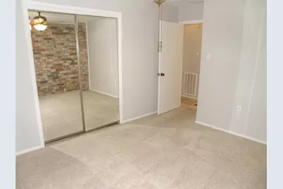 4046 Laura Leigh Drive, Friendswood, TX 77546 - Photo 11