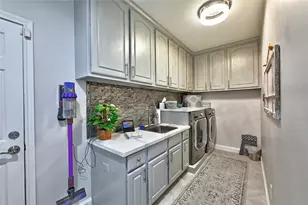 15461 Bedford Ln, Conroe, TX 77384 - Photo 17