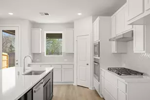 247 Navasota Narrows Ct, Conroe, TX 77304 - Photo 5