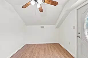 1215 E Walker St, League City, TX 77573 - Photo 29
