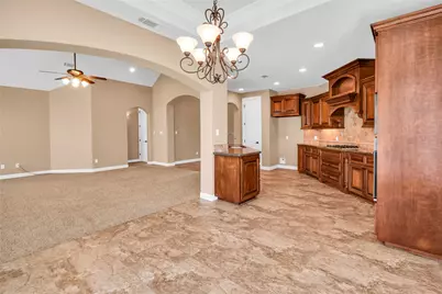 1100 Southern Oaks Drive Drive, Angleton, TX 77515 - Photo 5