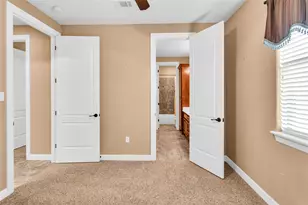 1100 Southern Oaks Dr, Angleton, TX 77515 - Photo 11