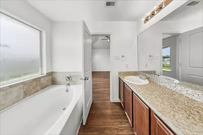 22 Mira Loma Drive, Manvel, TX 77578 - Photo 9