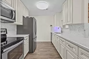 3705 Misty Cove Ct, Dickinson, TX 77539 - Photo 9