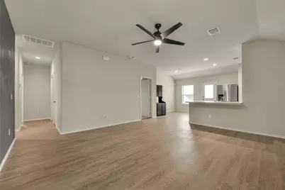 8611 Conquest Circle, Texas City, TX 77591 - Photo 3