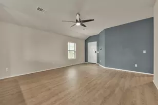 8611 Conquest Cir, Texas City, TX 77591 - Photo 7