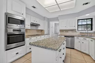 2341 W Briargate Dr, Bryan, TX 77802 - Photo 15