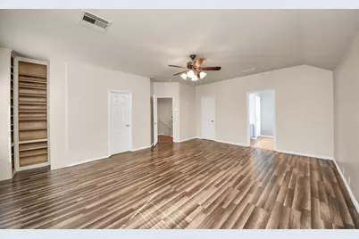 2038 Eddlewood Court, Houston, TX 77049 - Photo 15