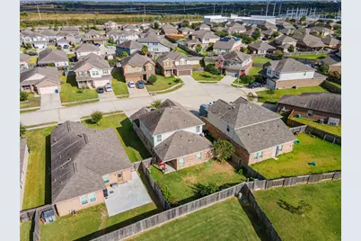 2403 Ivory Court, Texas City, TX 77591 - Photo 25