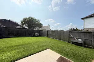 1806 Rockwall Ct, Sugar Land, TX 77479 - Photo 31
