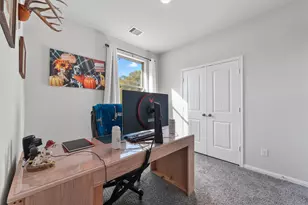 609 Burkett St, Dayton, TX 77535 - Photo 7