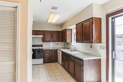 9901 Sharpcrest Street #J7, Houston, TX 77036 - Photo 3