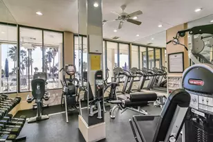 1401 E Beach Dr, Galveston, TX 77550 - Photo 11