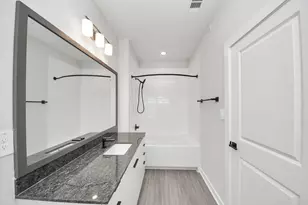 7711 Longmire Rd, Conroe, TX 77304 - Photo 31