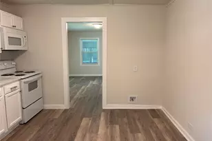 616 E Boothe St, Cleveland, TX 77327 - Photo 5