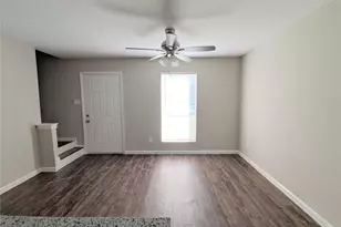 1960 Upland Dr, Houston, TX 77043 - Photo 7