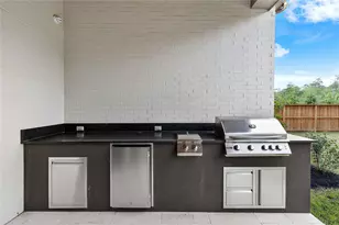 4097 Pleasant Ridge Dr, Spring, TX 77386 - Photo 7