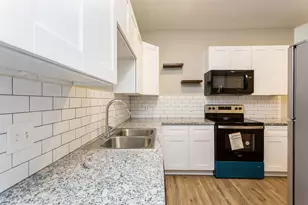 10317 Lake Rd, Houston, TX 77070 - Photo 11