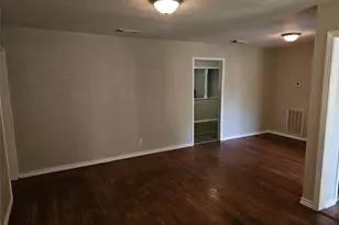 1909 2nd Ave N, Texas City, TX 77590 - Photo 5