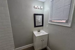 1909 2nd Ave N, Texas City, TX 77590 - Photo 17