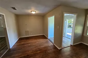 1909 2nd Ave N, Texas City, TX 77590 - Photo 3