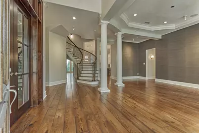 22 E Shore Drive, The Woodlands, TX 77380 - Photo 5