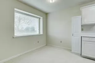 16711 N Wayne Ln, Pearland, TX 77584 - Photo 3