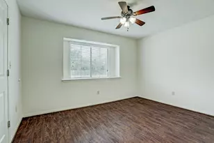 16711 N Wayne Ln, Pearland, TX 77584 - Photo 7
