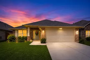 2605 Golden Palms, La Marque, TX 77568 - Photo 1