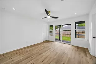 1107 Cordell St, Houston, TX 77009 - Photo 9