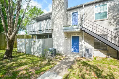 9797 Leawood Boulevard #302, Houston, TX 77099 - Photo 3