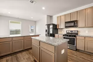2906 Lawrence Pk Ct, Conroe, TX 77304 - Photo 5