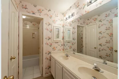 13202 Poplar Glen Lane, Houston, TX 77082 - Photo 21