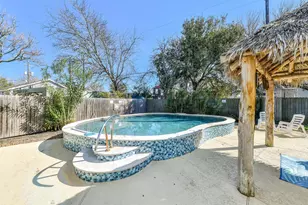 3807 Avenue R, Galveston, TX 77550 - Photo 35